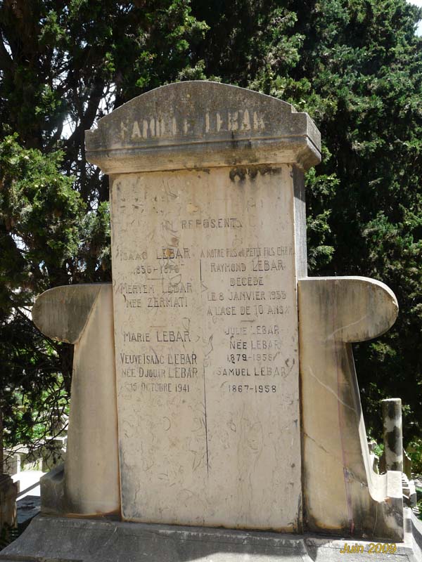 Stèle de LEBAR Raymond